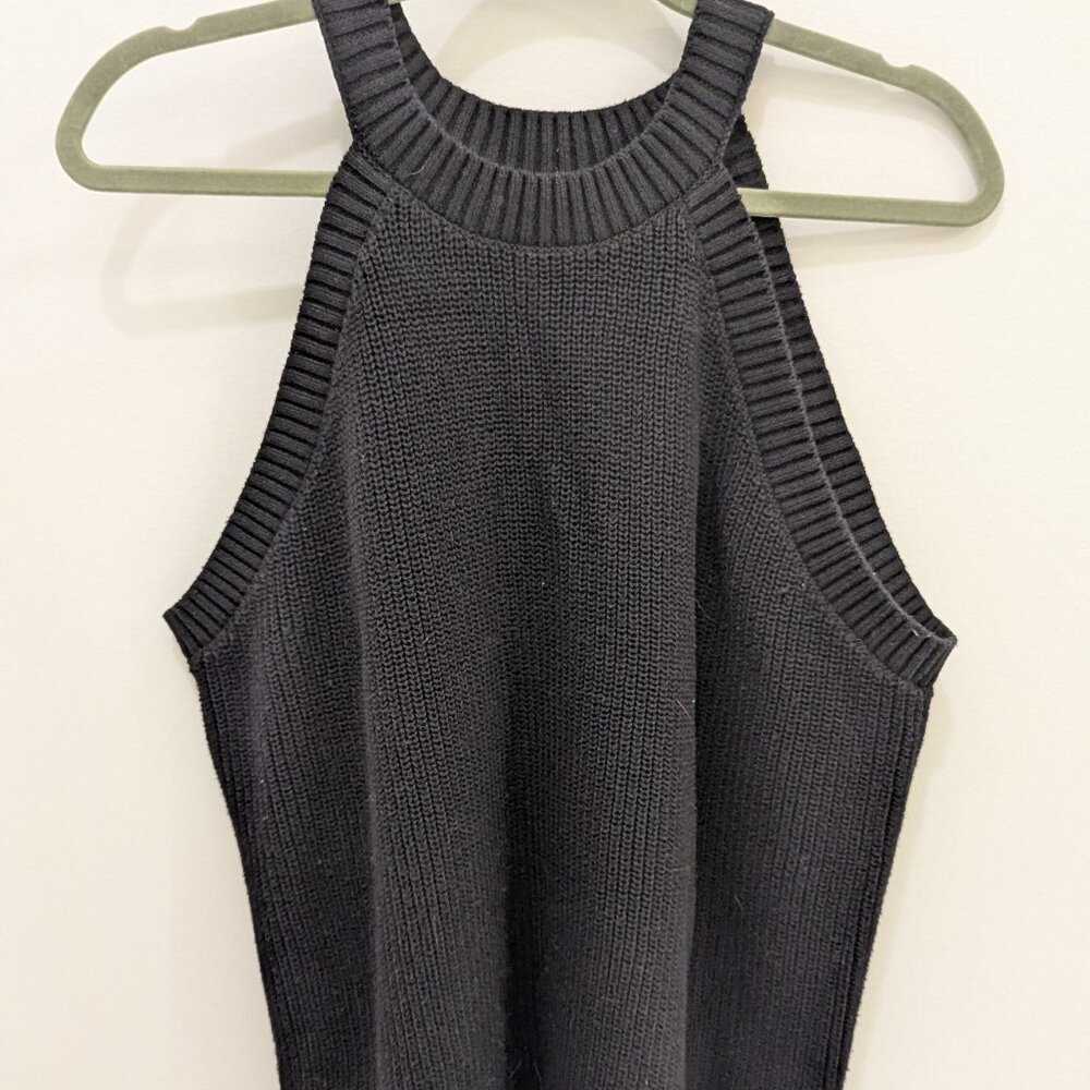 Old Navy High Neck Sleeveless Cropped Sweater Top in Black